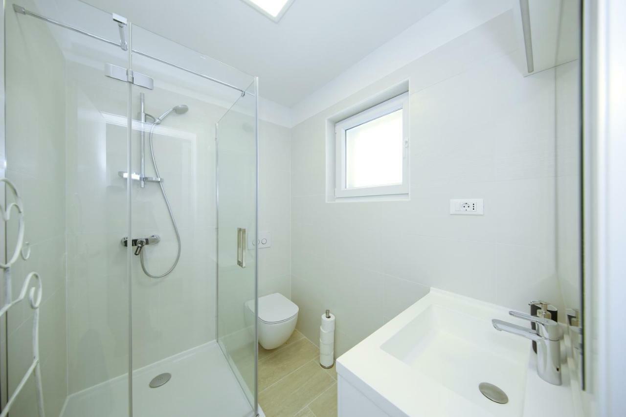 פריבלאקה Valadar Apartments מראה חיצוני תמונה