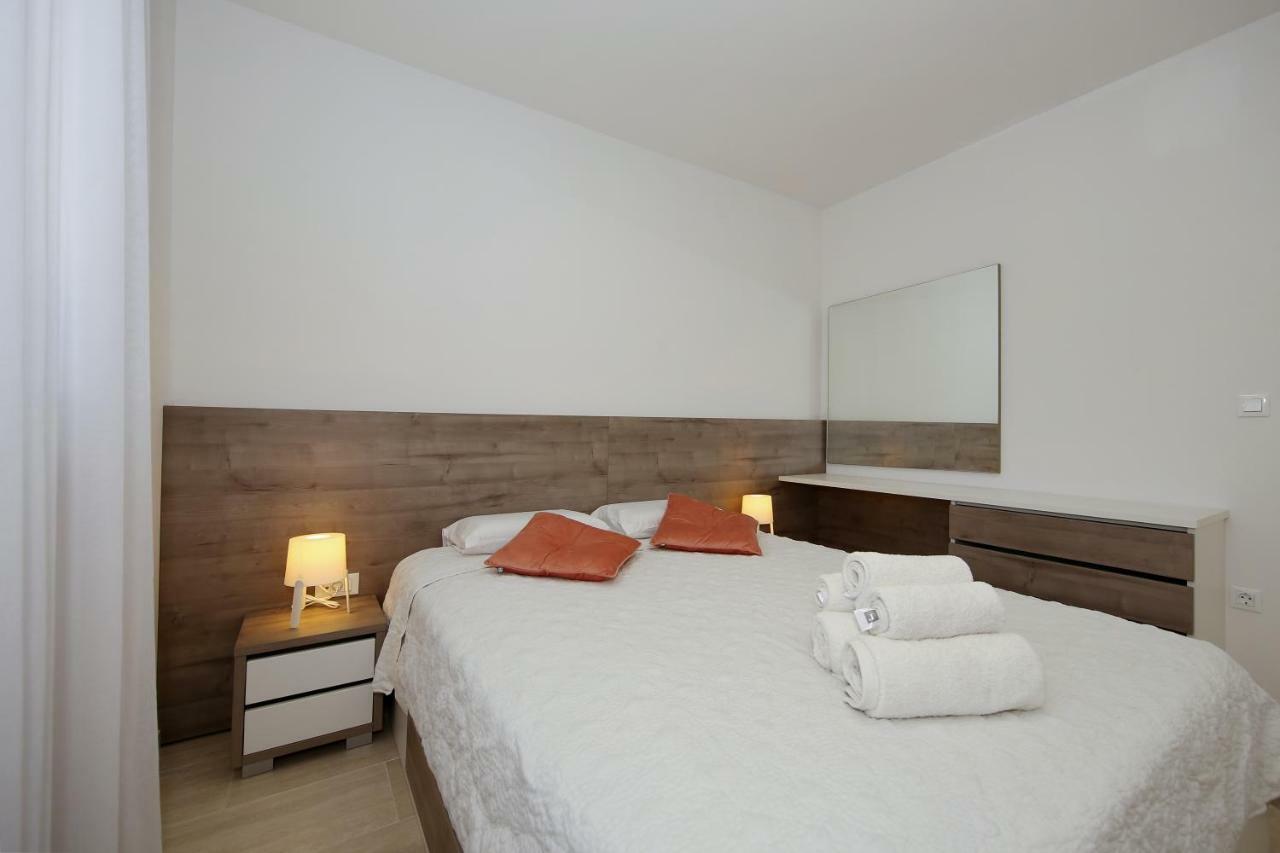 פריבלאקה Valadar Apartments מראה חיצוני תמונה