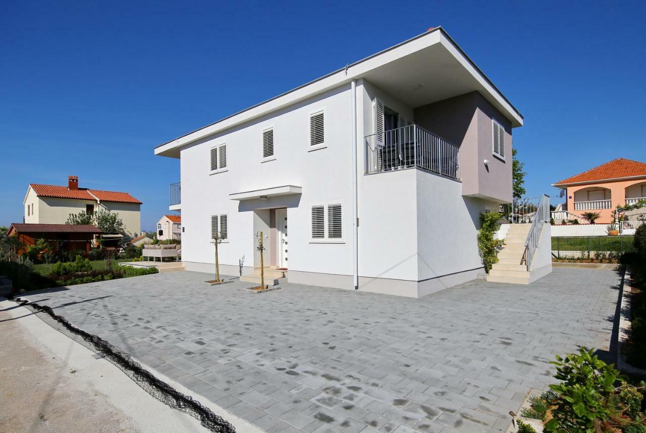 פריבלאקה Valadar Apartments מראה חיצוני תמונה
